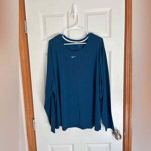 Nike Dri-Fit Long sleeve top